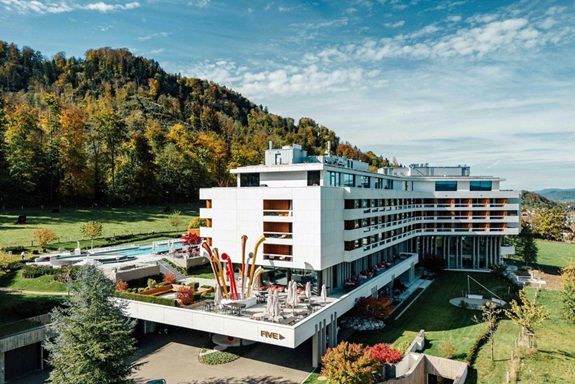 FIVE ZURICH